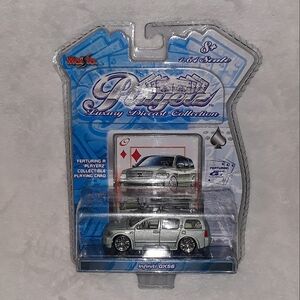 INFINITI QX56 PLAYERZ LUXURY DIECAST COLLECTION MAISTO 1:64